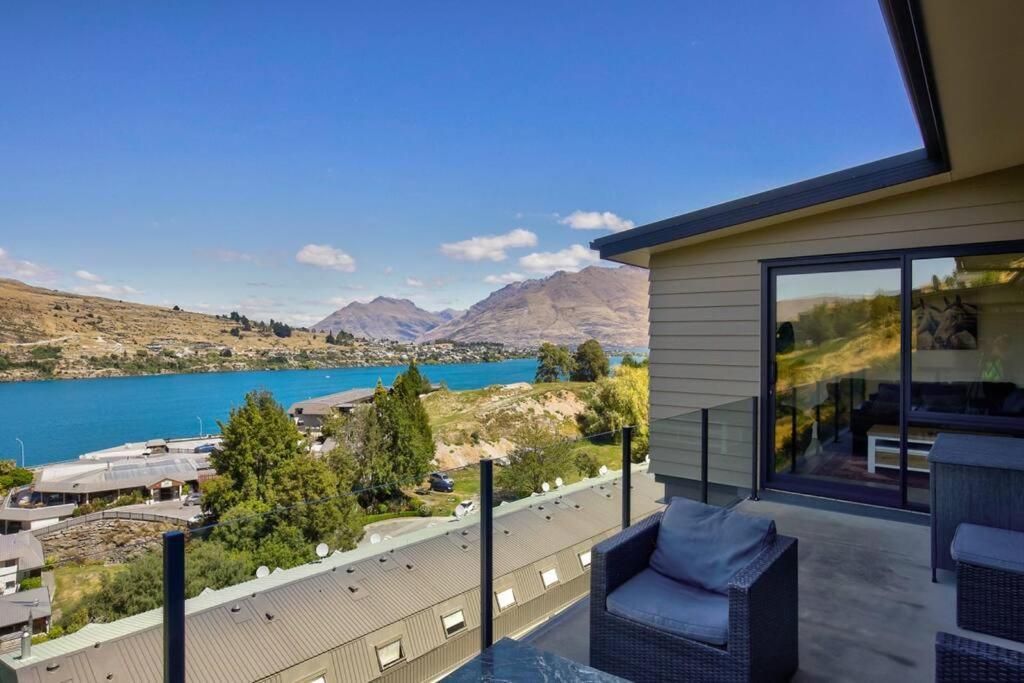 4 Bedroom Stunning Modern Family Home Queenstown Exterior foto