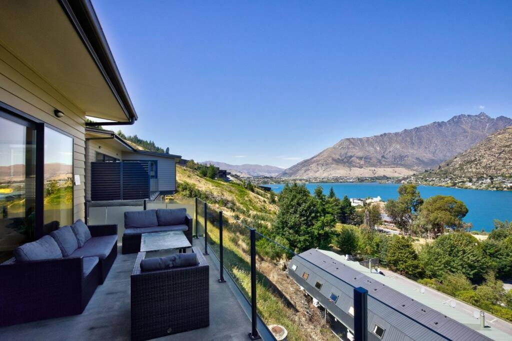 4 Bedroom Stunning Modern Family Home Queenstown Exterior foto